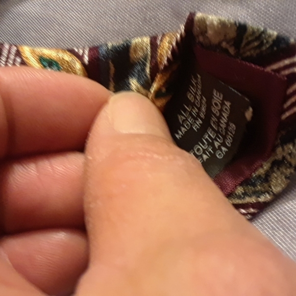 100% silk Arrow Paisley green and brown dress tie - Picture 7 of 8